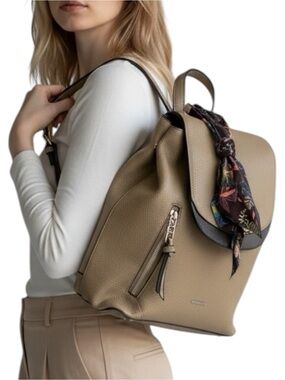 Steve Madden Beige Tan Hunter Vegan Leather Backpack Floral Interior w/Kerchief